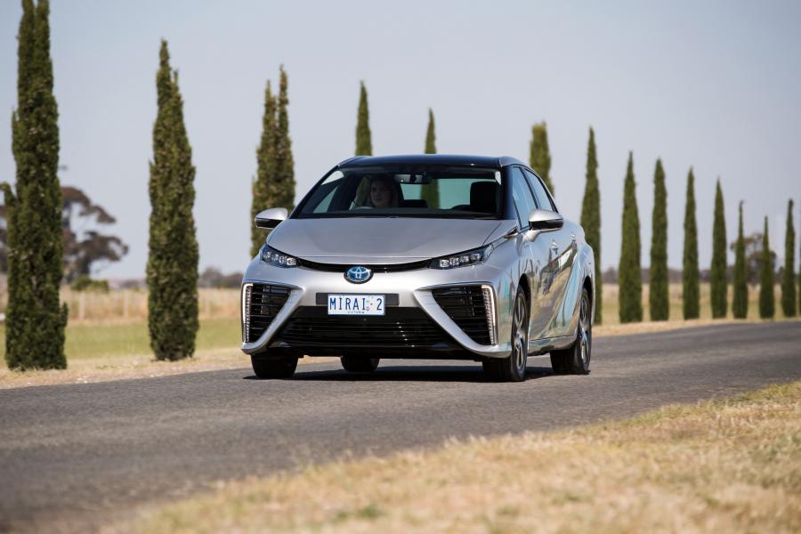  Toyota Mirai 2016 года  (AU) (фото 2 из 15)